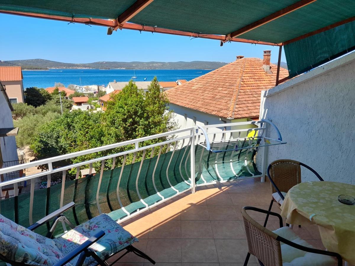 Apartment Gotovina Biograd Na Moru Esterno foto