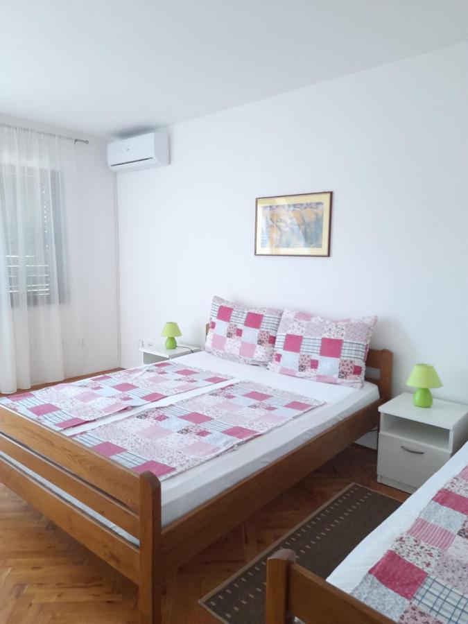 Apartment Gotovina Biograd Na Moru Esterno foto