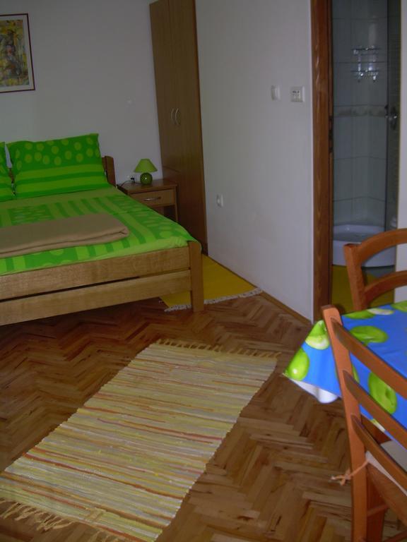 Apartment Gotovina Biograd Na Moru Esterno foto