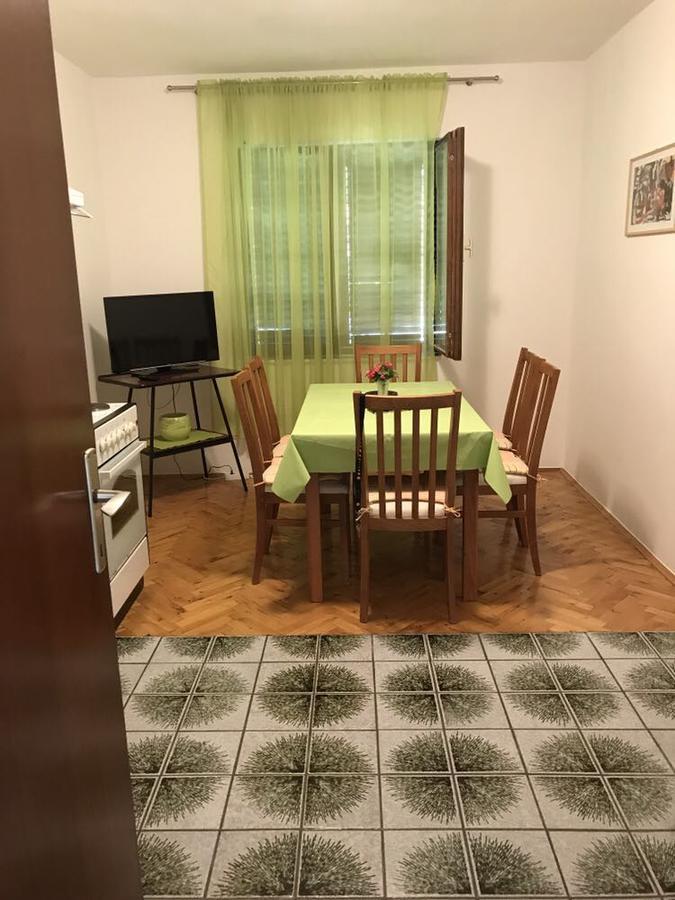Apartment Gotovina Biograd Na Moru Esterno foto